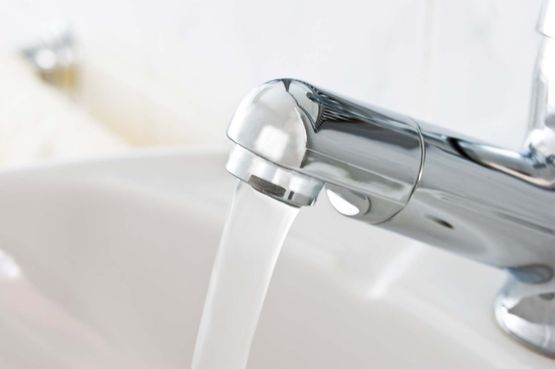 Wasserhahn
